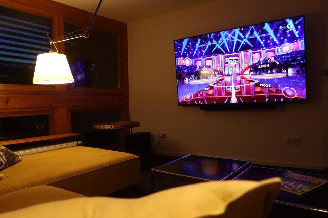The Birdy Mountains Luxury Lodge 2, 230Qm,Sauna,Entertainment Schlitz Bagian luar foto